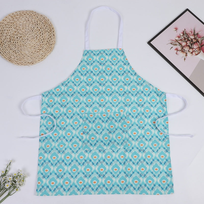 Atlas-Pattern Apron, Gloves, and Heat-Resistant Mat Set
